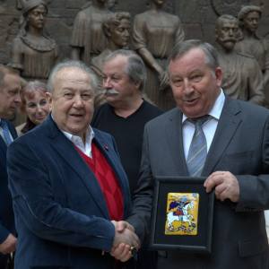 Working Meeting of the Governor of the Altai Region Alexander Karlin with the President of the Russian Academy of Arts Zurab Tsereteli 